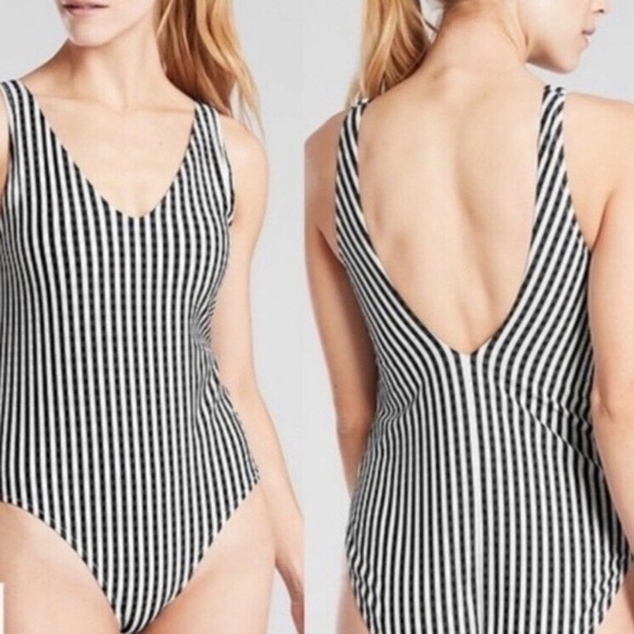 Athleta Small Seersucker Striped Black White One Piece‎ Swimsuit - Picture 1 of 11